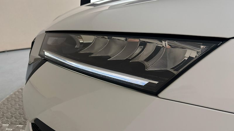 Škoda Octavia 2.0 TDI Style - fotka 18 z 25