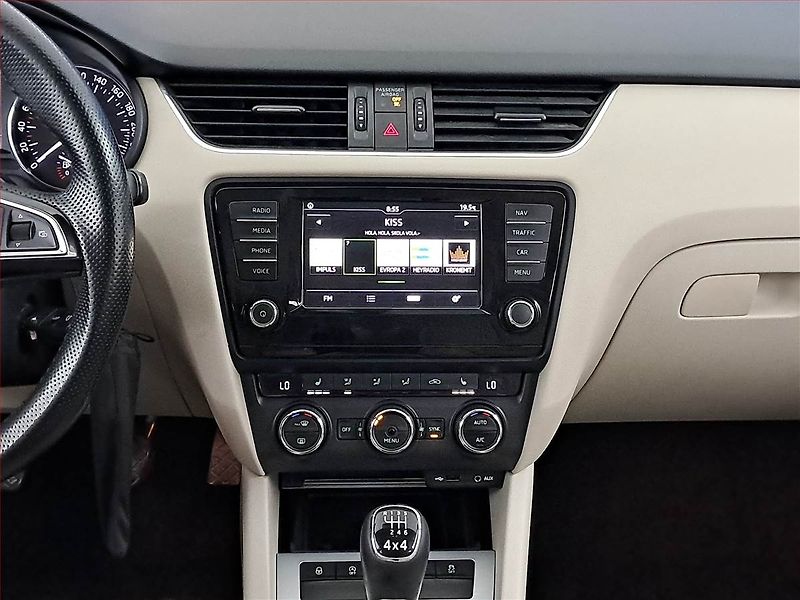 Škoda Octavia (2015) 2.0 TDI, 4X4, Serv.kniha - fotka 12 z 19