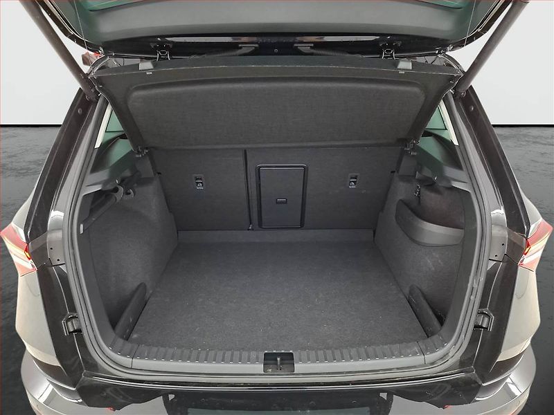 Škoda Karoq (2023) 1.5 TSI - fotka 14 z 17
