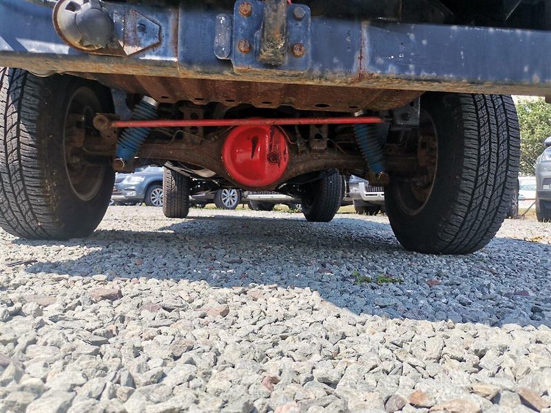 Nissan Pathfinder (1989) 3.0i V6 Terrano I D21 4x4 3dv. - fotka 24 z 30