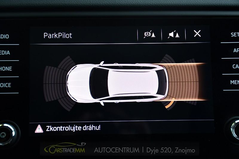 Škoda Octavia 1,6TDI STYLE ČR  - fotka 43 z 53
