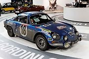 Alpine Renault A110 při výstavě Retromobile v Paříži. Foto: Wikimedia Commons, Thesupermat, CC BY-SA 3.0