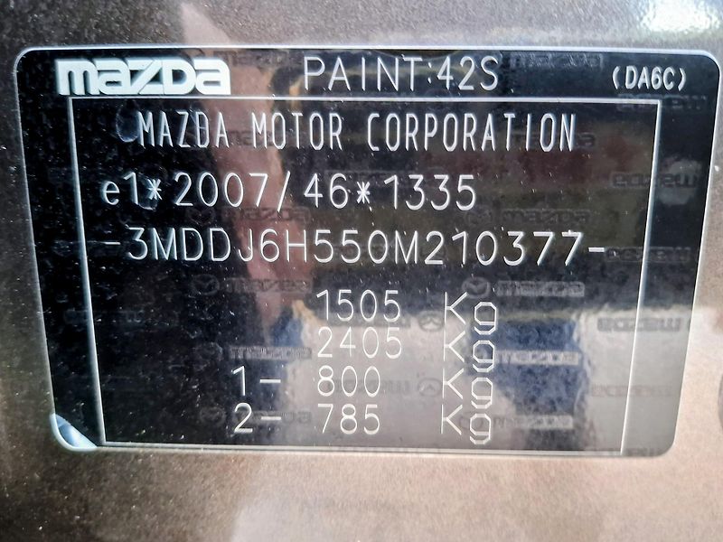 Mazda 2 1.5 benzin Rezervace - fotka 35 z 46