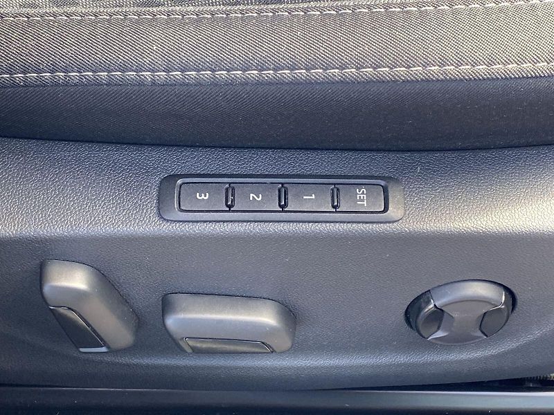 Škoda Octavia (2022) Combi 2.0 TDI 4x4 DSG Style+ - fotka 35 z 39