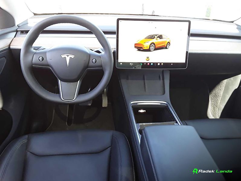 Tesla Model Y (2023) Long Range AWD Berlín - fotka 5 z 11