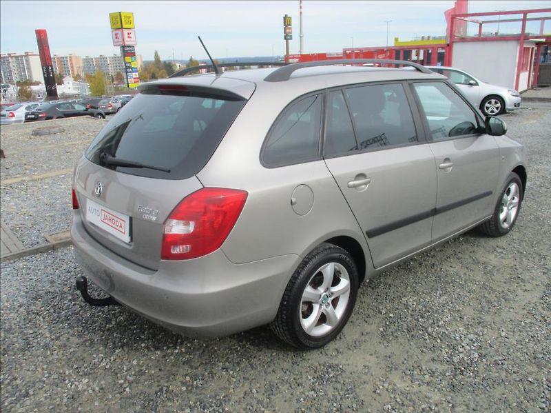 Škoda Fabia 1,2 TSI, digiklima,servis,tažn - fotka 5 z 32