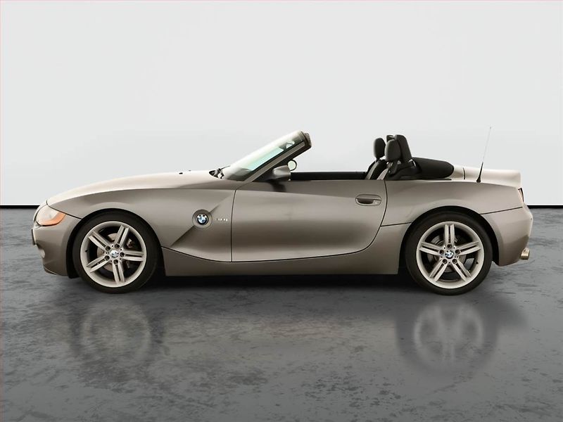 BMW Z4 (2003) 3.0i, Automat, Kůže, Bi-Xenony - fotka 3 z 23