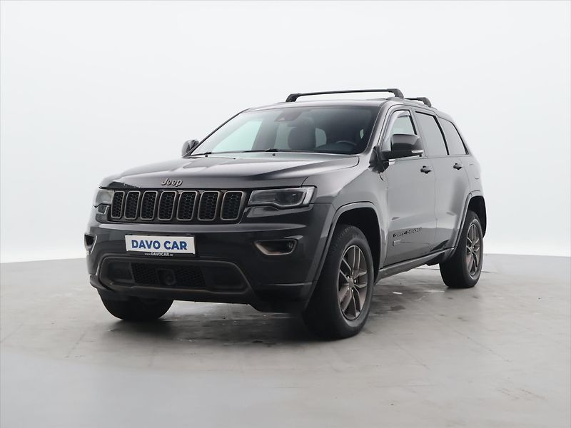 Jeep Grand Cherokee 3.0 V6 250k Limited 4WD Auto - fotka 3 z 30