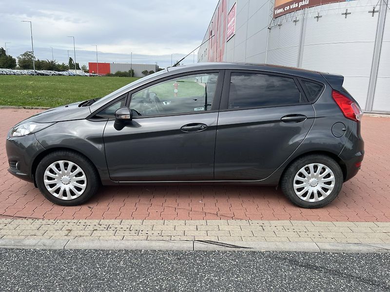 Ford Fiesta 1.25 i ČR - fotka 8 z 31
