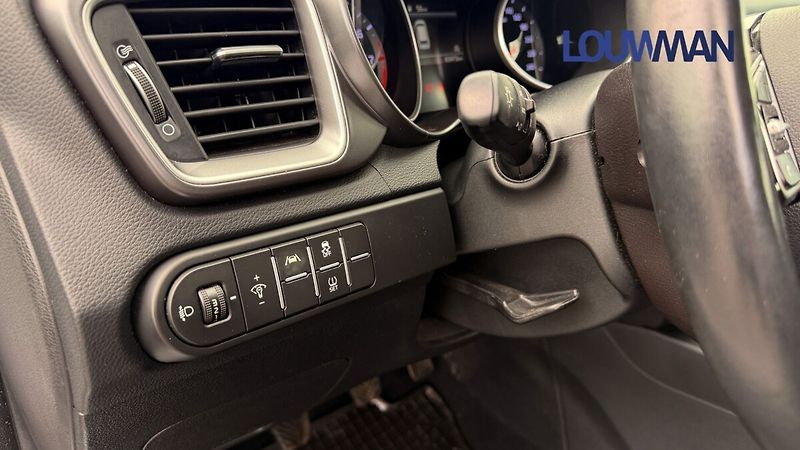 Kia Ceed 1.5 T-GDI SPIN - fotka 10 z 22