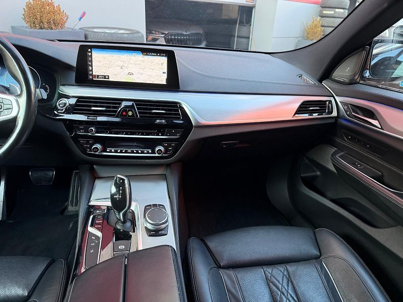 BMW Řada 6 (2019) 640 GT , M Sport - fotka 8 z 19
