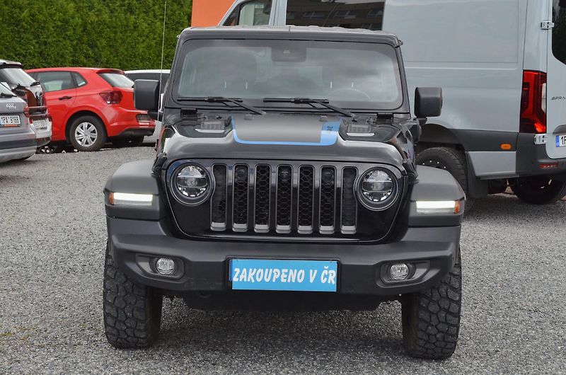 Jeep Wrangler (2022) Rubicon 4xe Unlimited 4x4 / ČR - fotka 2 z 52