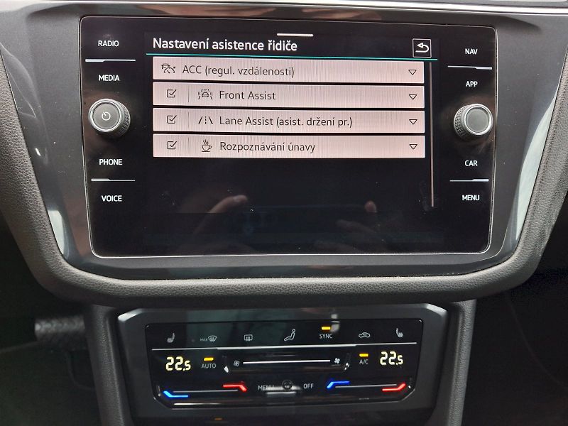 Volkswagen Tiguan (2022) Allspace Life DSG 4x4 2,0TDi 1 - fotka 31 z 35