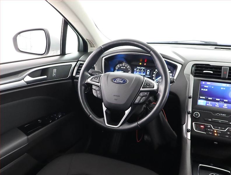 Ford Mondeo (2019) 2.0 EcoBlue, Automat - fotka 7 z 21