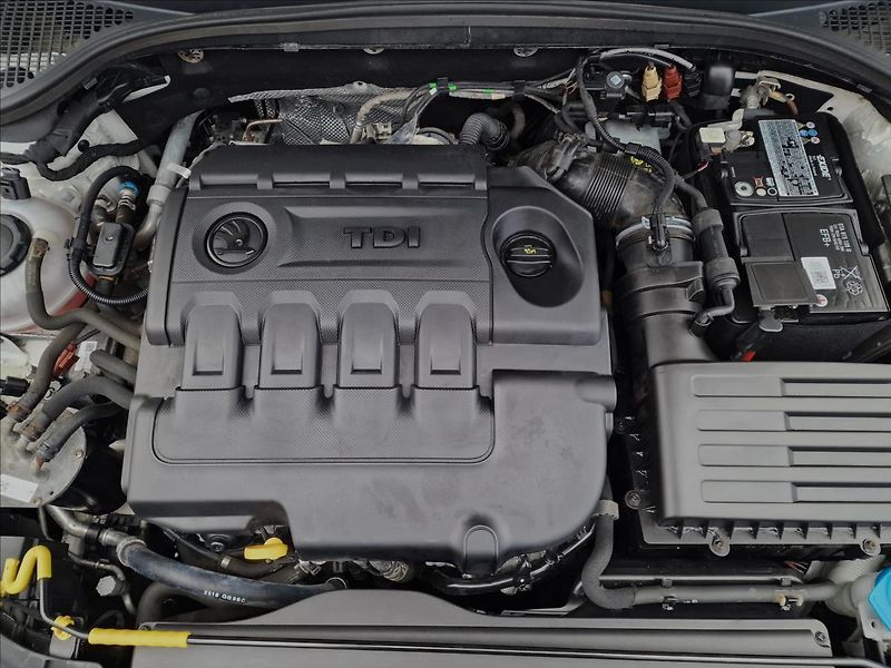 Škoda Octavia 2.0TDI 110kW DSG L&k, ČR, 1.Ma - fotka 42 z 50