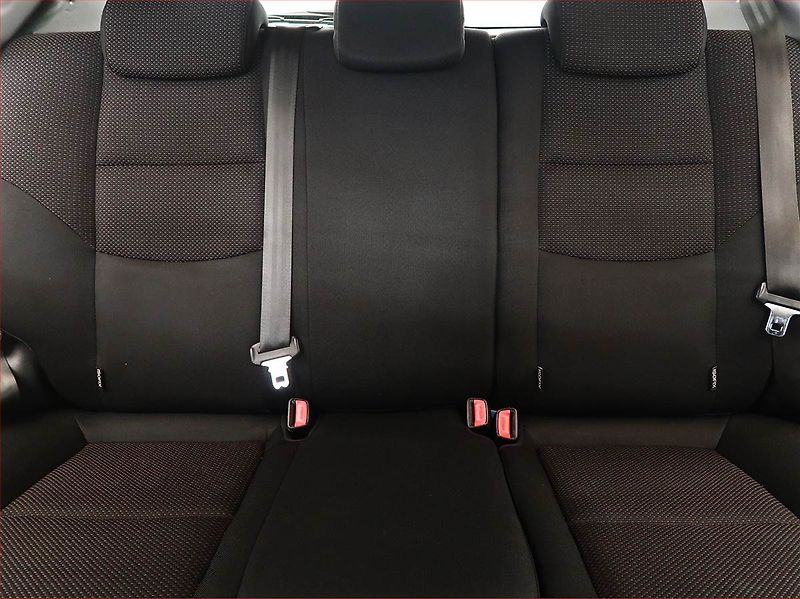 Hyundai i30 (2010) 1.4 CVVT - fotka 10 z 14