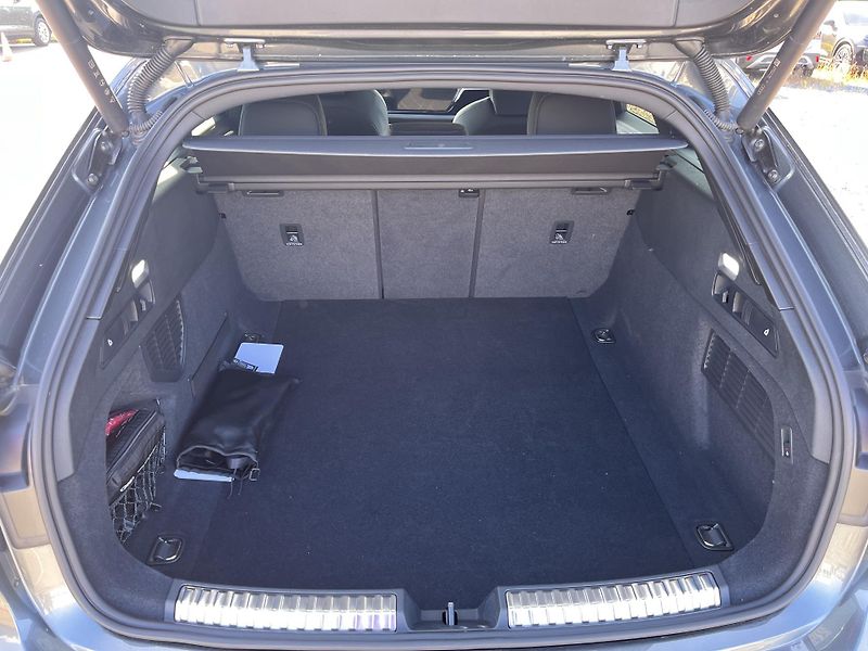 Audi A5 Avant TDI quattro 150kW STR - fotka 23 z 24