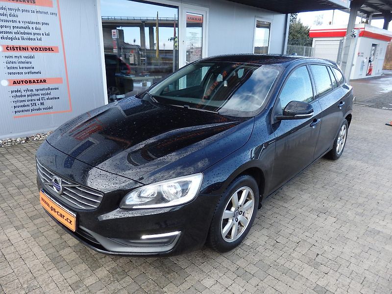 Volvo V60 2.0 D DIGI. KLIMA, ZÁLOHOVÁNO - fotka 2 z 17