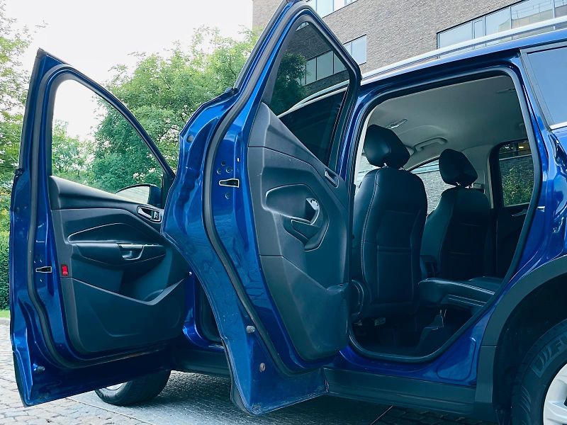 Ford Kuga 2.0TDCi MANUÁL SERVISKA TAŽNÉ  - fotka 22 z 46