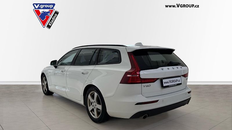 Volvo V60 (2018) D4 MOMENTUM + EL. TAŽNÉ - fotka 3 z 33
