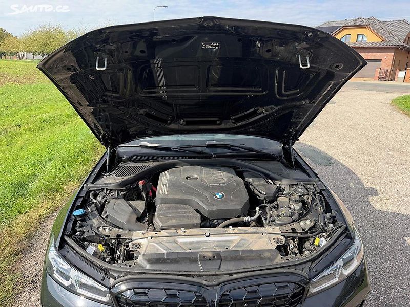 BMW Řada 3 (2023) 330i xDrive ČR DPH Tažné - fotka 11 z 17