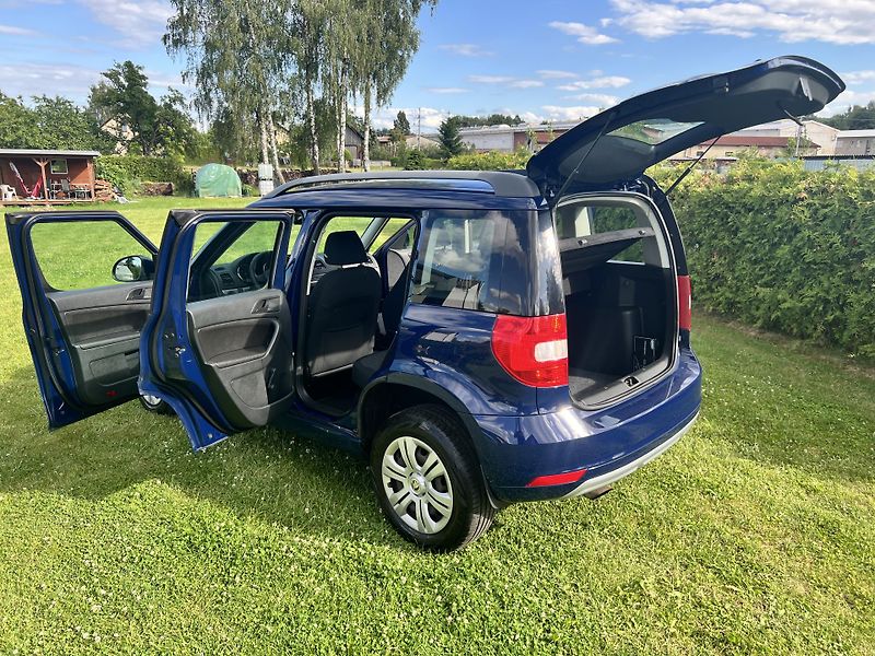 Škoda Yeti 1.2TSI 77KW,KLIMA,ESP,ASR,CD - fotka 26 z 40