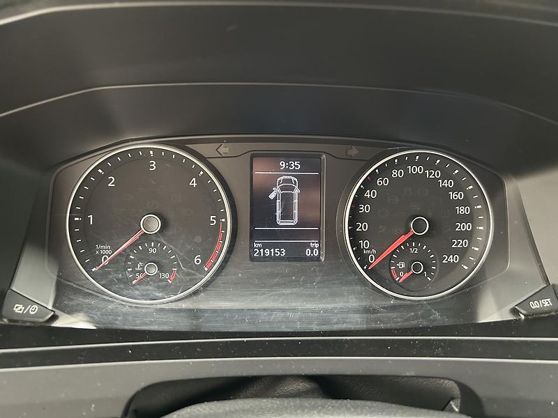 Volkswagen Transporter 2.0 TDI - fotka 8 z 22