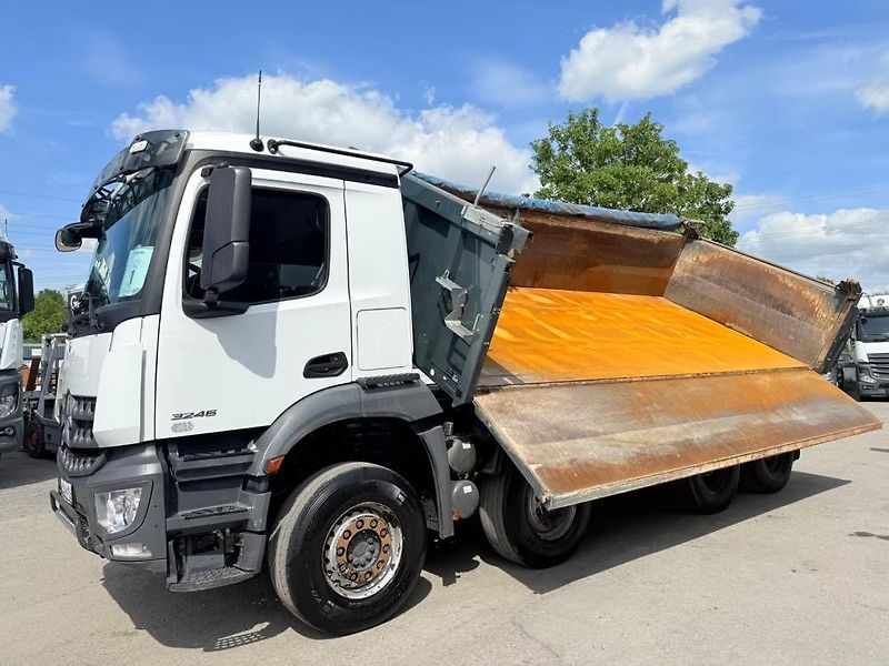 Mercedes-Benz (2019) Arocs 3246 8x4 Bordmatik E6 - fotka 14 z 20