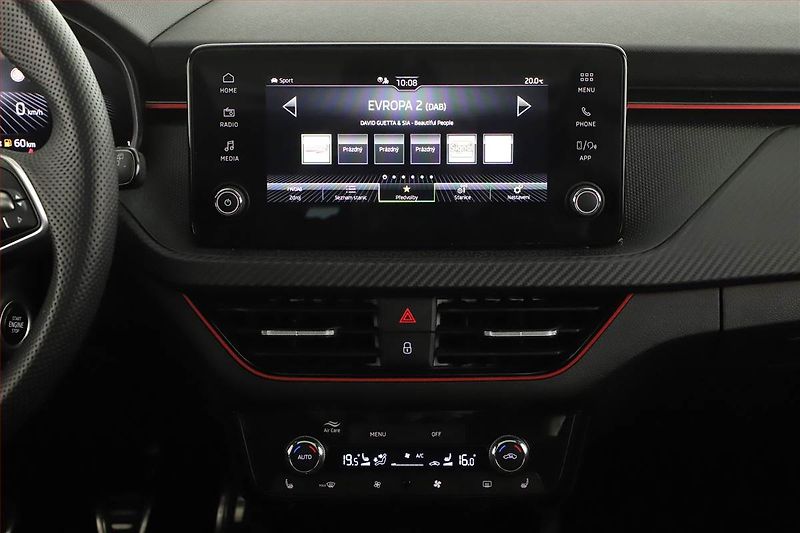 Škoda Kamiq (2025) 1.0 TSI, MONTE CARLO, KEYLESS - fotka 9 z 17