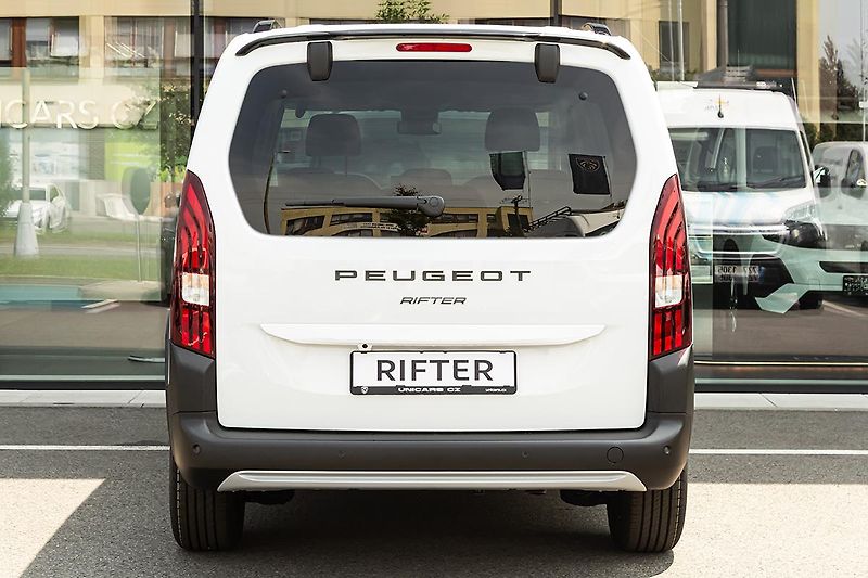 Peugeot Rifter (2026) 1,5 LONG GT 7 míst EAT8 130k - fotka 6 z 21