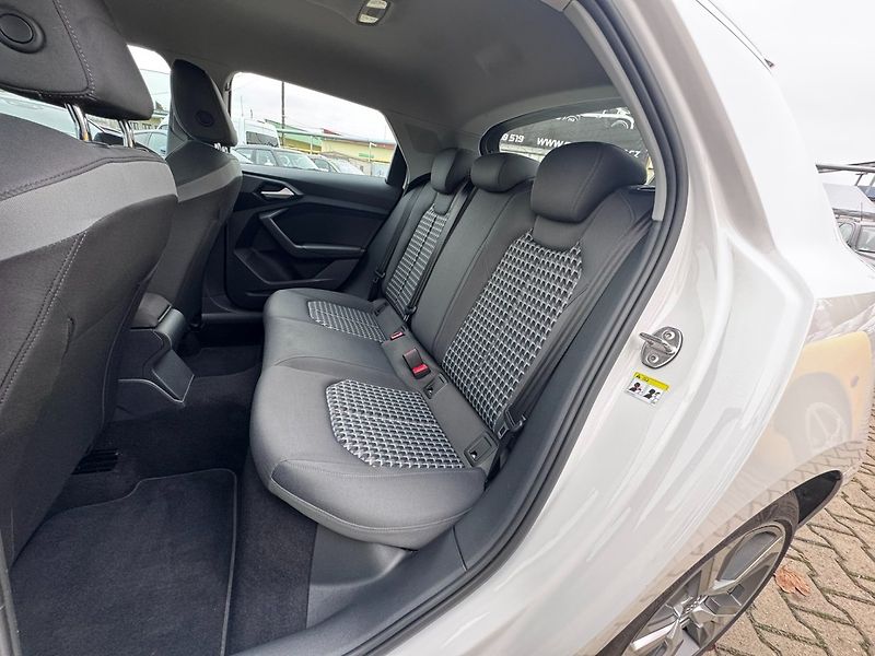 Audi A1 (2019) 2,0 TFSI 147 KW S-LINE DPH - fotka 42 z 50