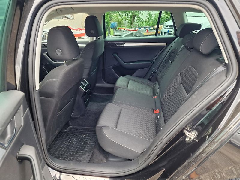 Škoda Superb 1,5TSI 110KW STYLE odp.DPH - fotka 8 z 25