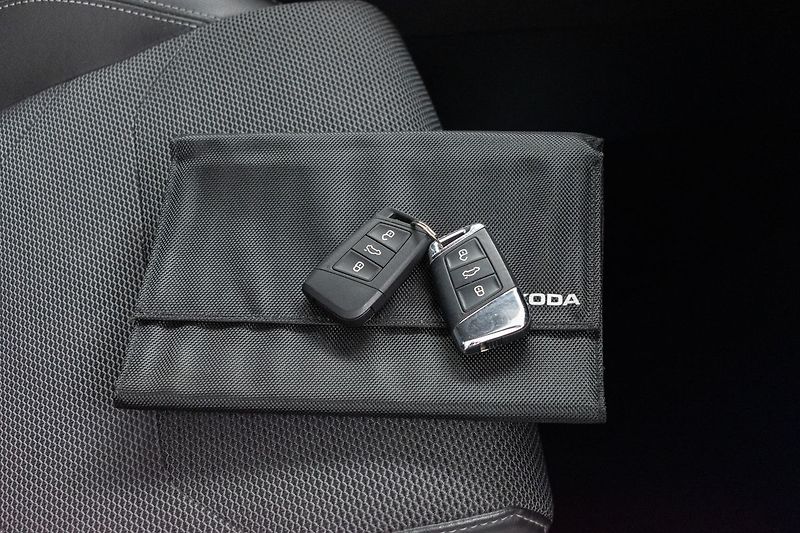 Škoda Kodiaq 2.0TDI DSG*KAMERA*VIRTUAL*ACC - fotka 34 z 43