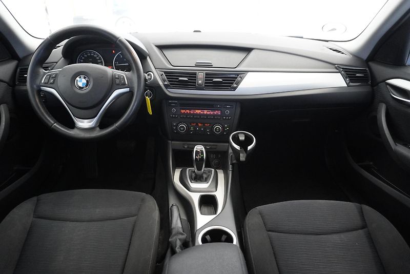 BMW X1 2.0D 160 kW XDRIVE AUTOMAT - fotka 18 z 27