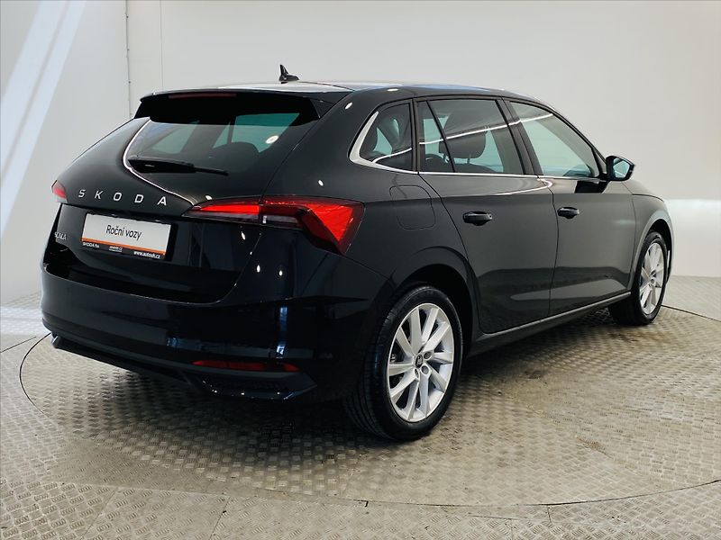 Škoda Scala 1,0 TSI 85kW Top Selection - fotka 2 z 28