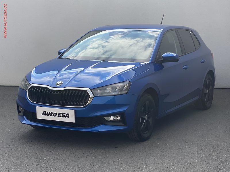 Škoda Fabia (2023) 1.0 MPi, ČR, Ambition, +kola - fotka 3 z 19