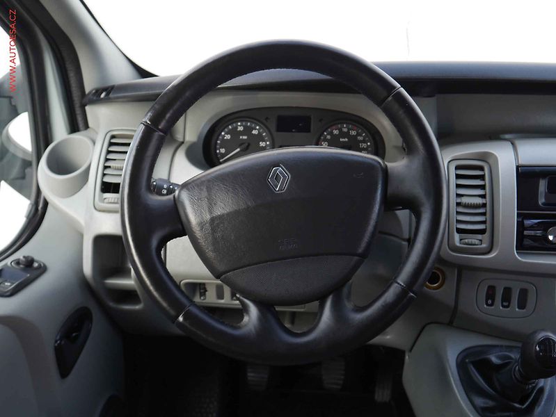 Renault Trafic (2009) 2.0dCi 8míst, AC, 84kW, STK1 - fotka 13 z 15