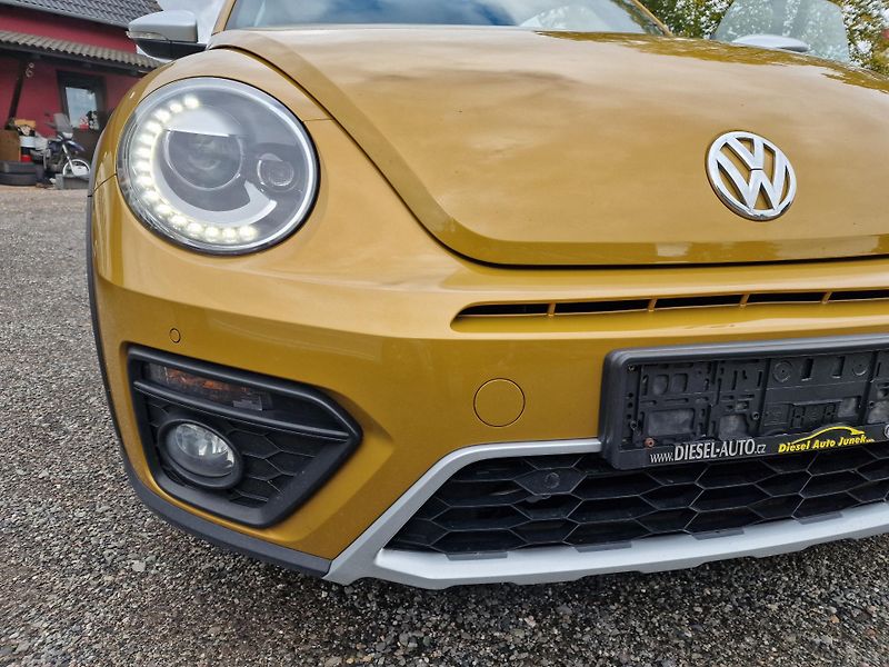 Volkswagen Beetle 2,0TDI 110PS DUNE - fotka 21 z 22