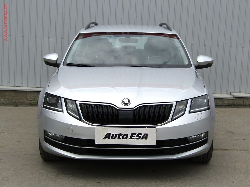 Škoda Octavia (2017) 1.4 G-Tec, ČR, Style - fotka 2 z 19