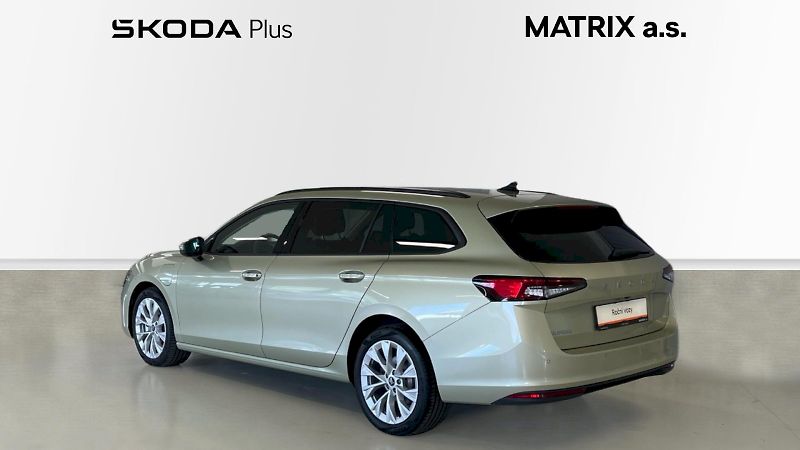 Škoda Superb (2025) Selection iV 1.5 TSI 150kW DSG - fotka 2 z 34