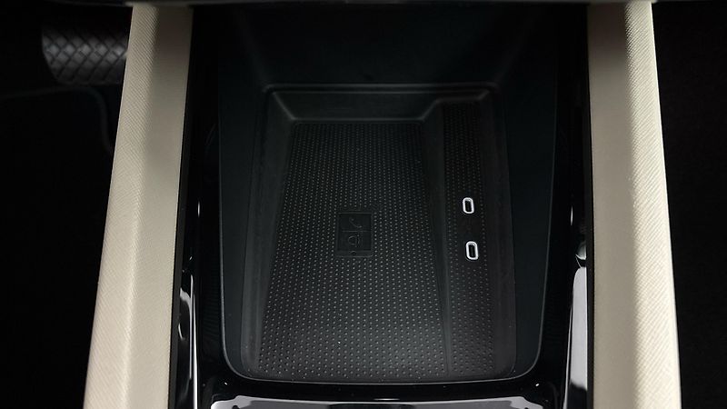 Škoda Octavia 2.0 TDI DSG 4x4 Style Combi - fotka 24 z 33