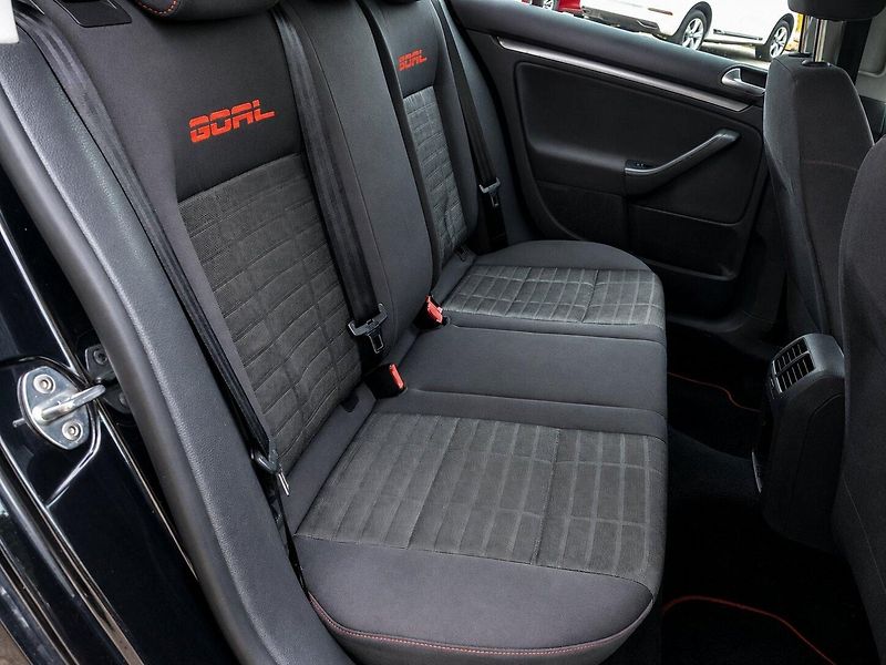 Volkswagen Golf 1,4 16V (55kW)*DIGI KLIMA* - fotka 14 z 15