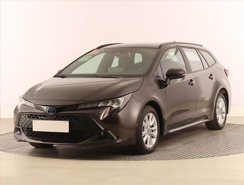 Toyota Corolla (2023) 1.8 Hybrid, digi klima - fotka 2 z 24