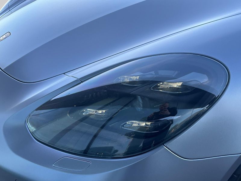 Porsche Panamera Turbo - fotka 9 z 30