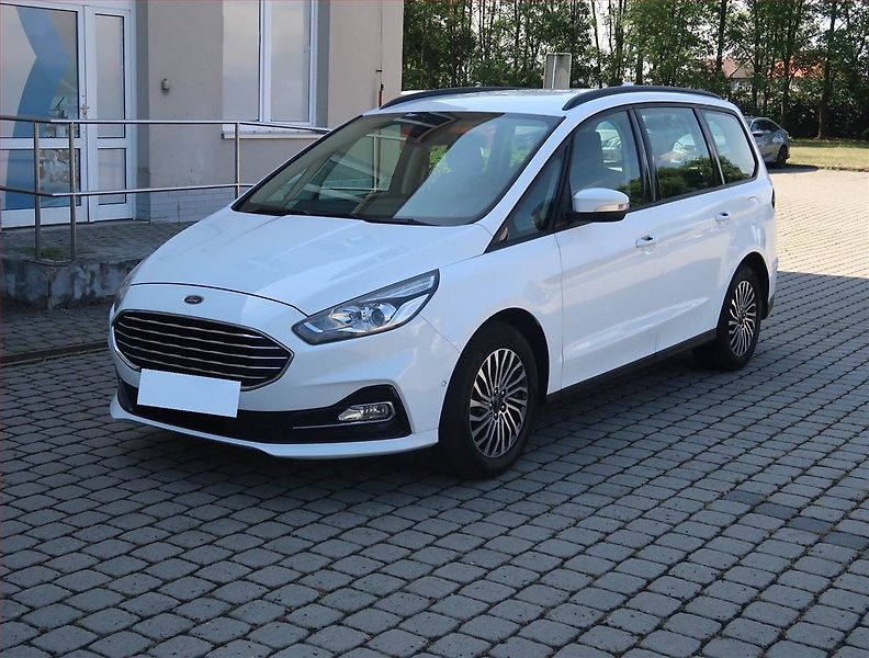 Ford Galaxy (2022) 2.0 EcoBlue - fotka 2 z 23
