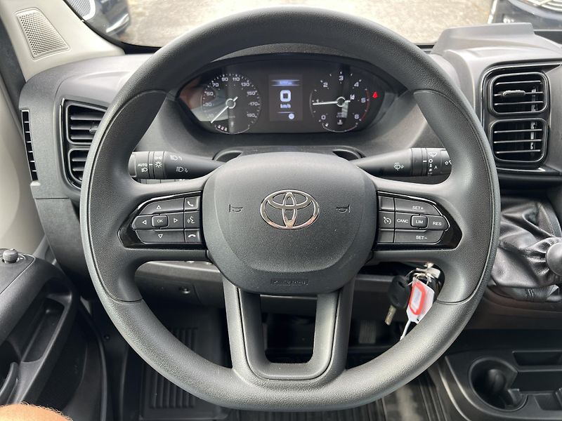 Toyota Proace Max 2.2D L2H2 Active ČR 1.MAJ DPH - fotka 14 z 35