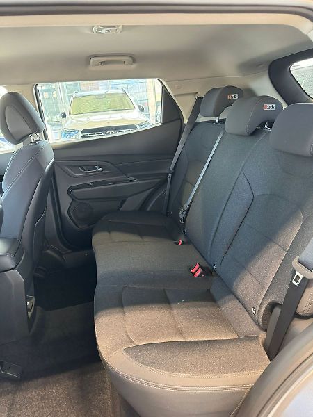 KGM Korando SMART 1.5 GDI-T 72703 - fotka 10 z 14