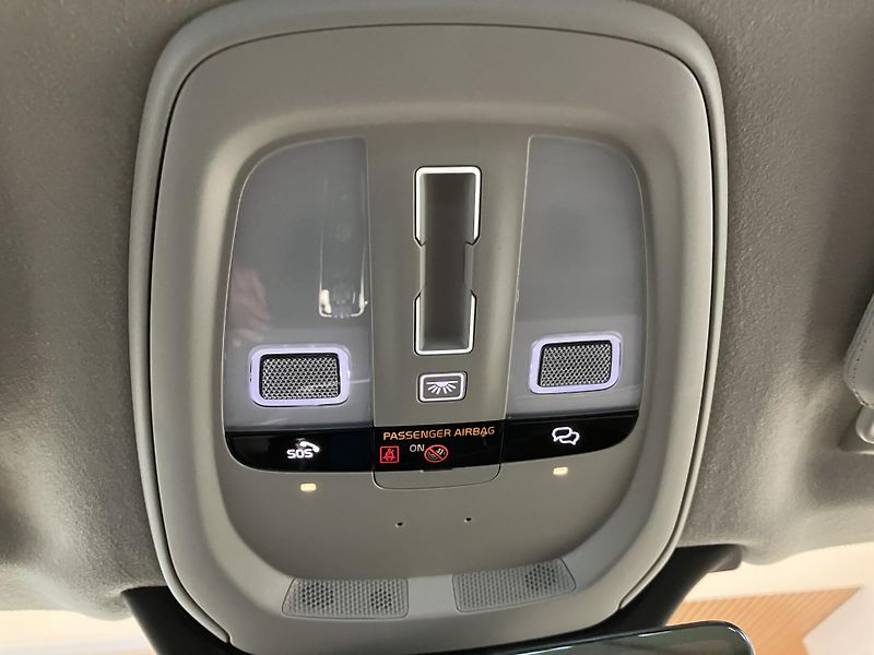 Volvo XC90 B5 AWD Ultra Bright AT8, ČR - fotka 47 z 49
