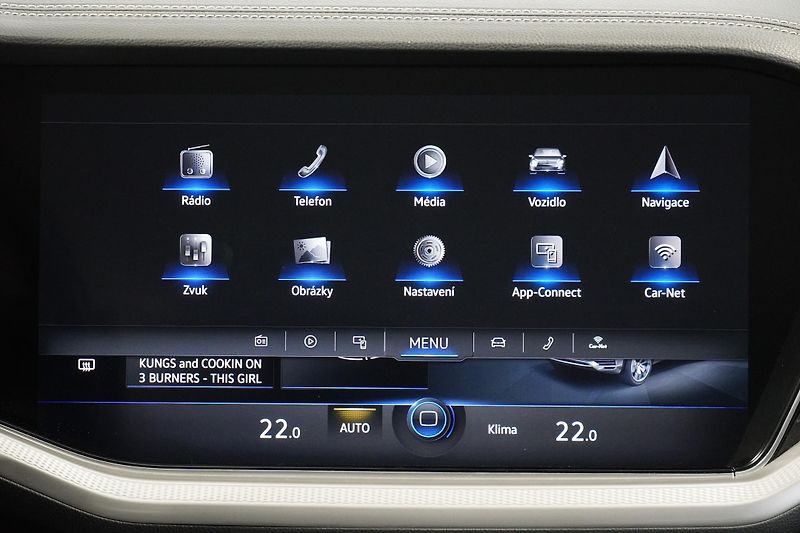 Volkswagen Touareg 3.0TDI,170kW,ČR,DigitalCockpit - fotka 25 z 29