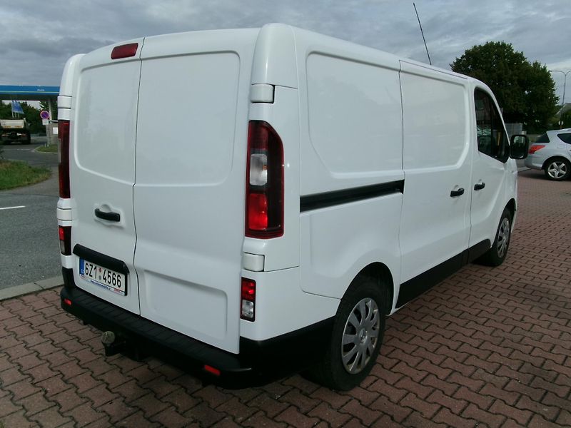 Renault Trafic (2017) 1,6dCi KLIMA TAŽNÉ 1.MAJ - fotka 7 z 26